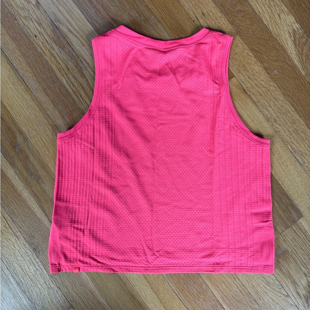 Lululemon High-Low Cropped Tank Top 4 - Picture 4 of 4